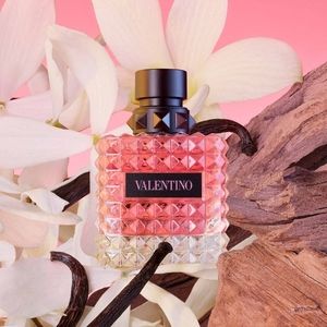 Valentio Donna Born in Roma